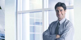 smiling-businessman-2--324x160  