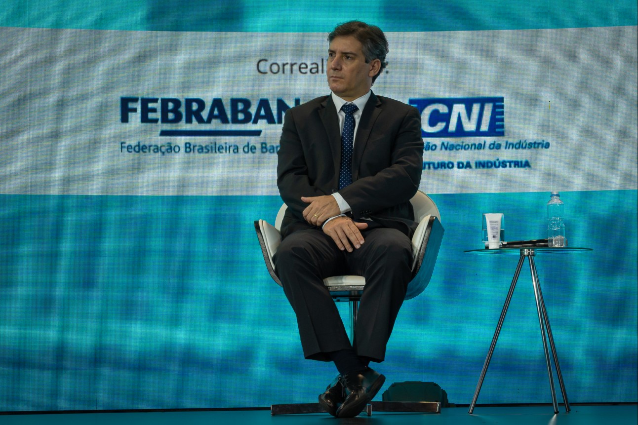 "A reforma é para acelerar o crescimento brasileiro e não para beneficiar A ou B" - Mario Sérgio Carraro Telles