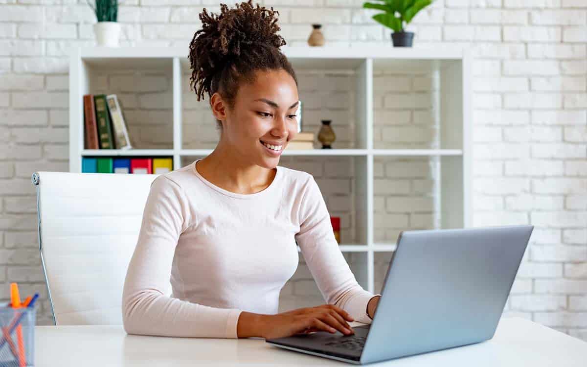 Imagem por @sviatkovskyi / freepik