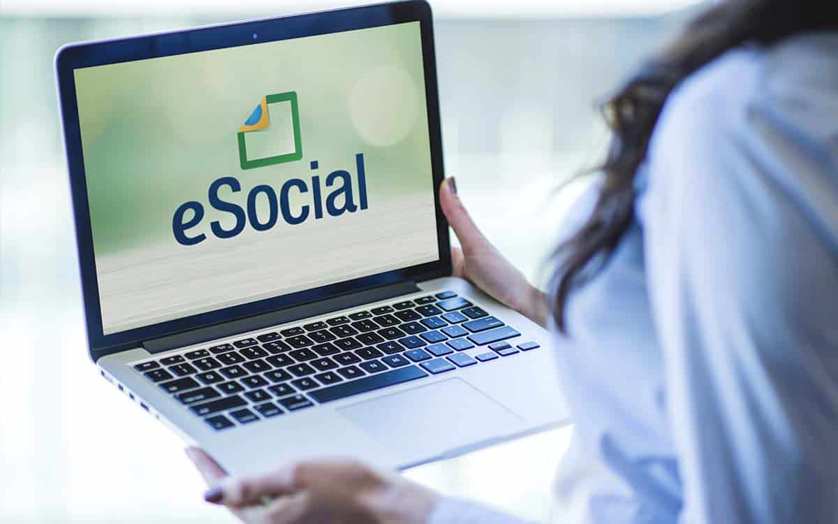 Imagem: @freepik / editado por Jornal Contábil