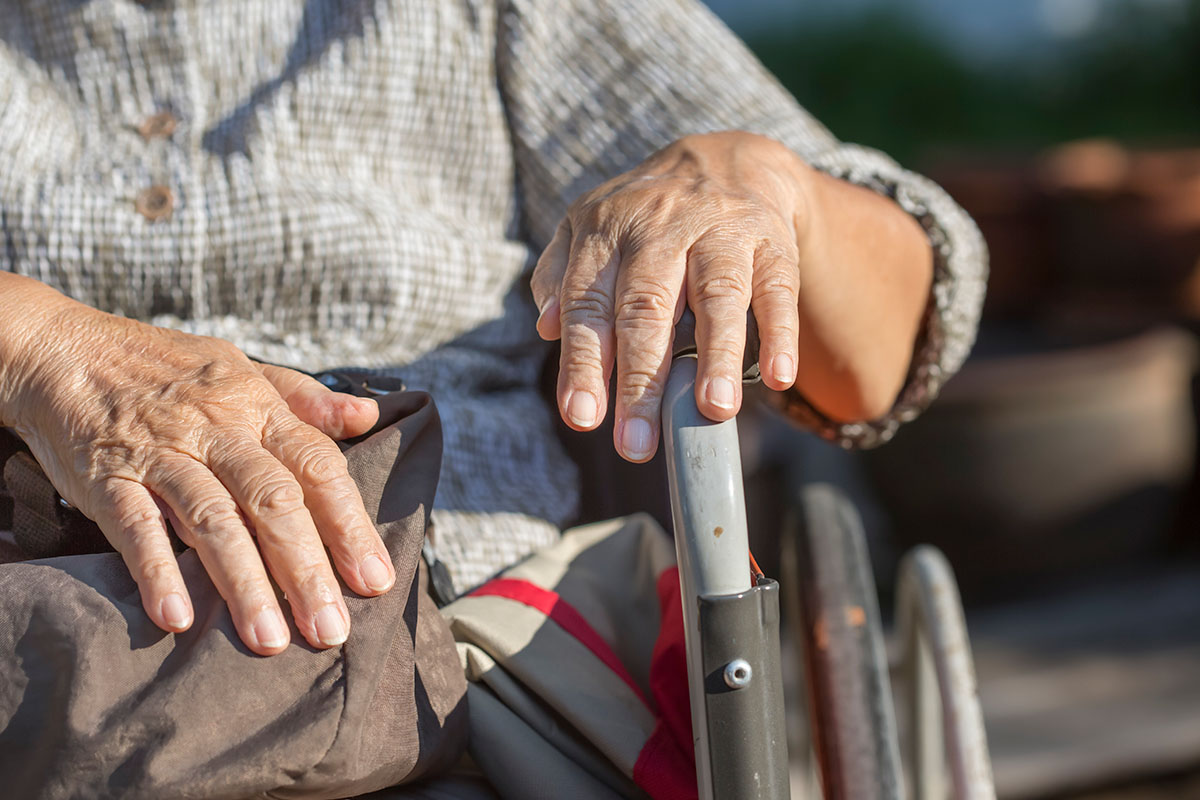 Projeto amplia as deduções no IR para incapacitados e pessoas idosas